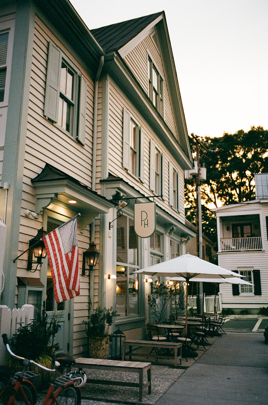 Baca Wedding-Post House Inn-Charleston-Maggie Dunn Photography-854