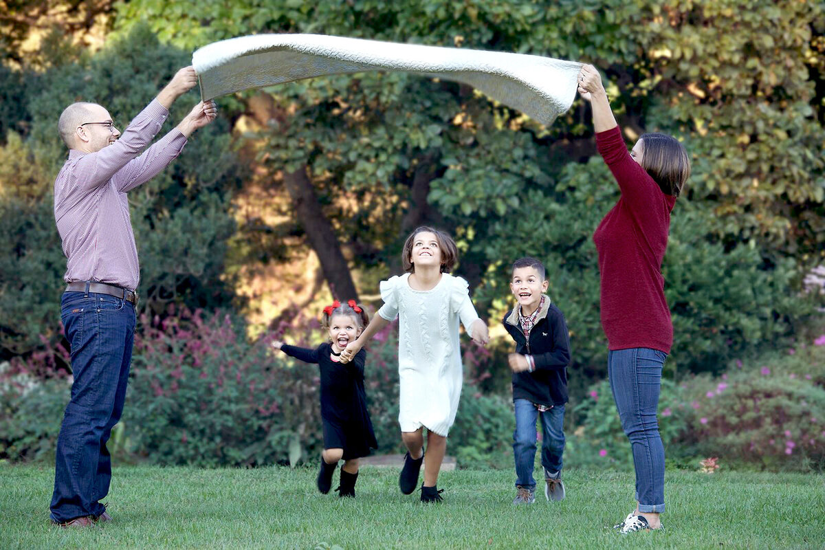 44049103_1052976181571096_4970904335601893376_n copy