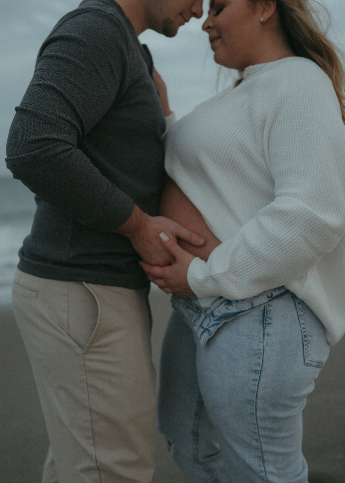 FL coastal maternity session