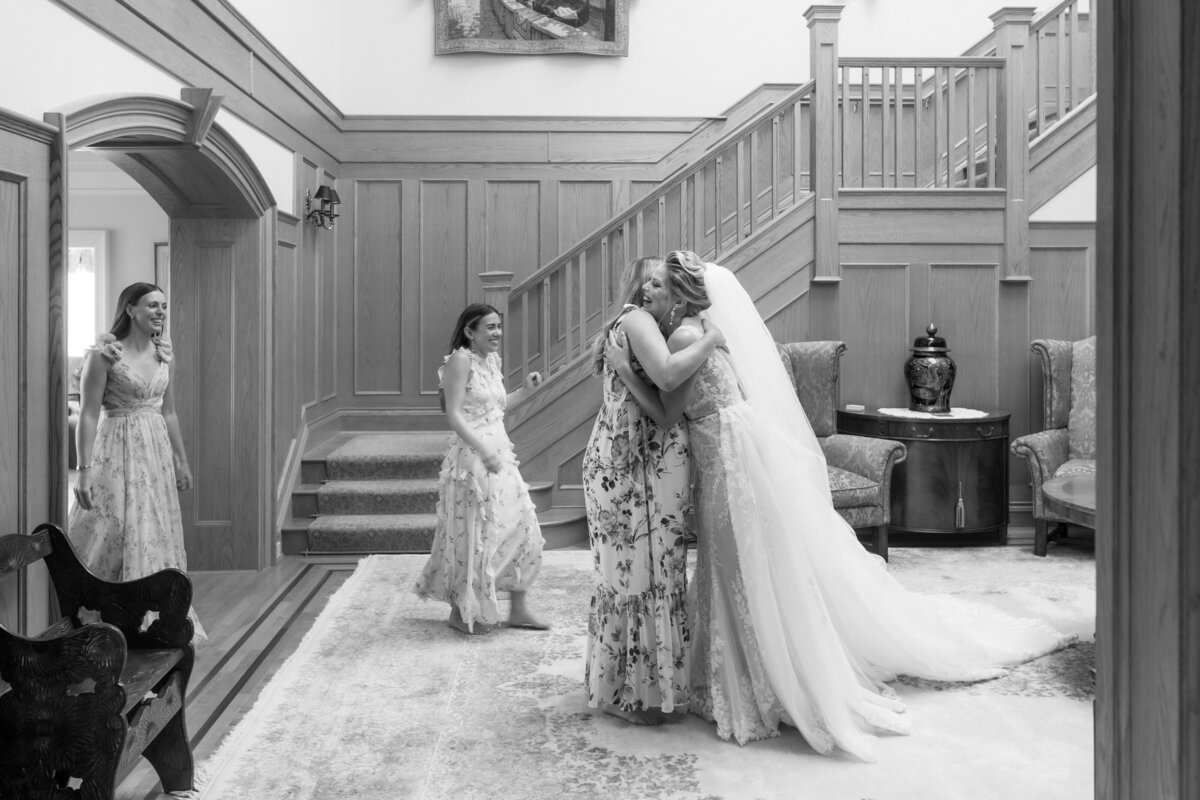 MeghanHemstra-Romantic-Victorial-Garden-Wedding-4