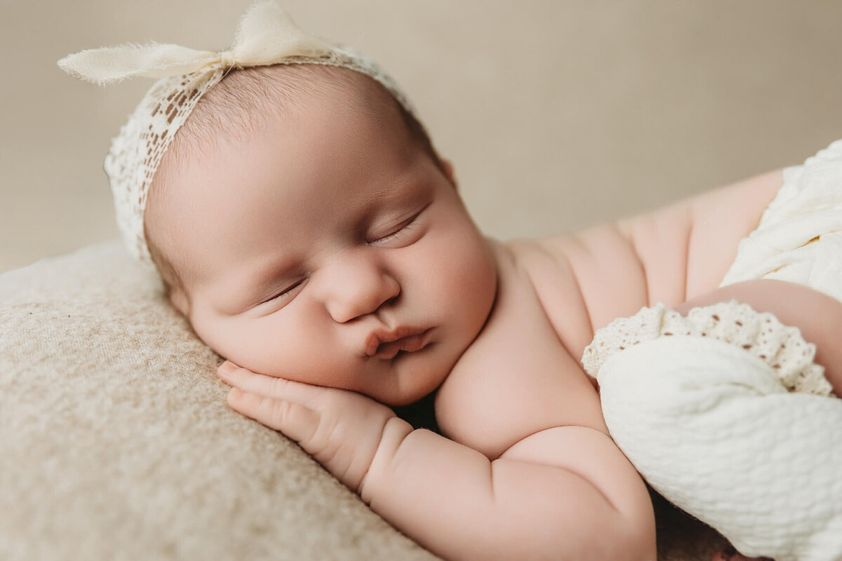 camphill-newborn-photographer-baby-emma-3