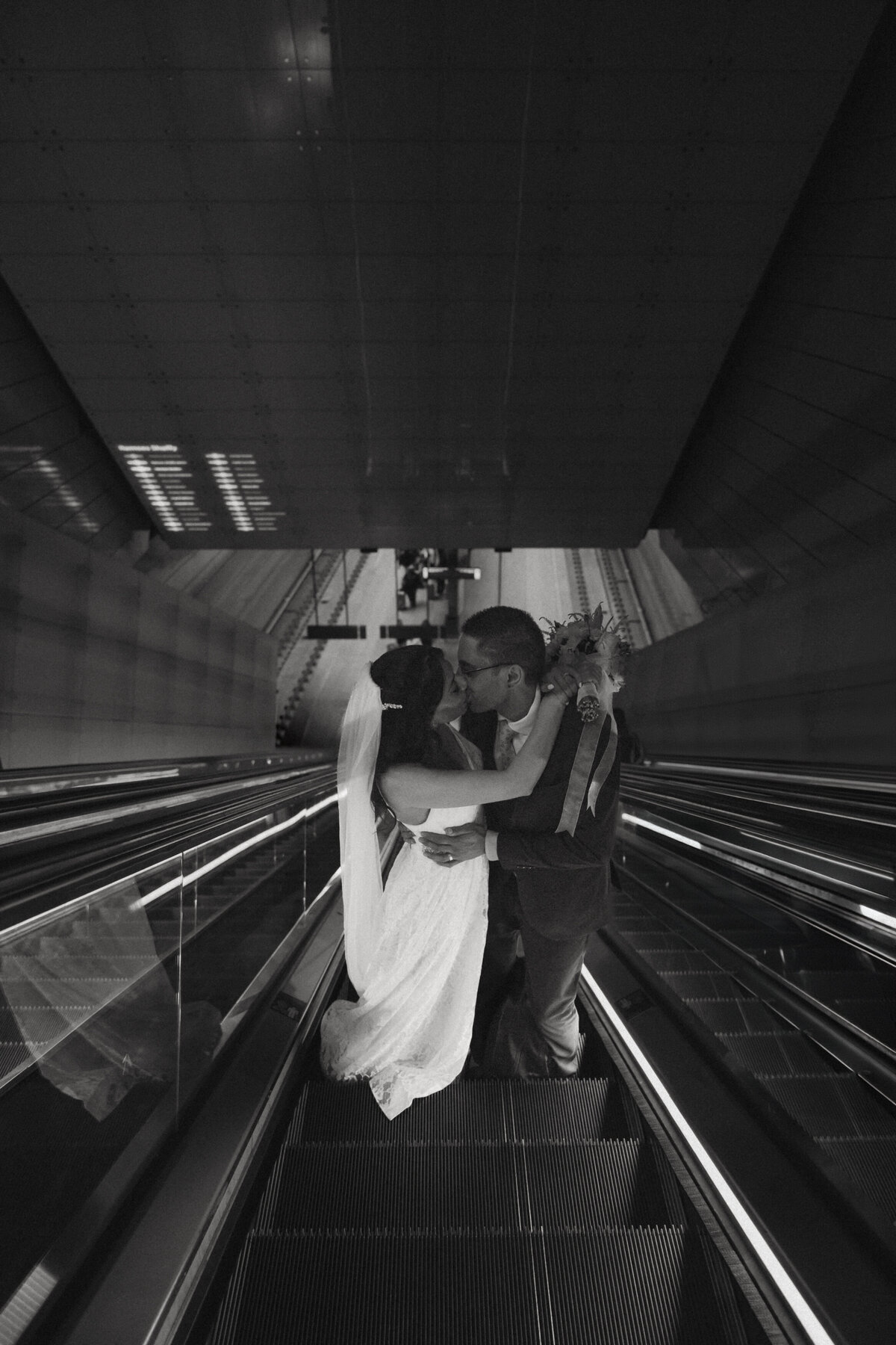 amsterdam-wedding-and-elopement-photographer-inhousecapture