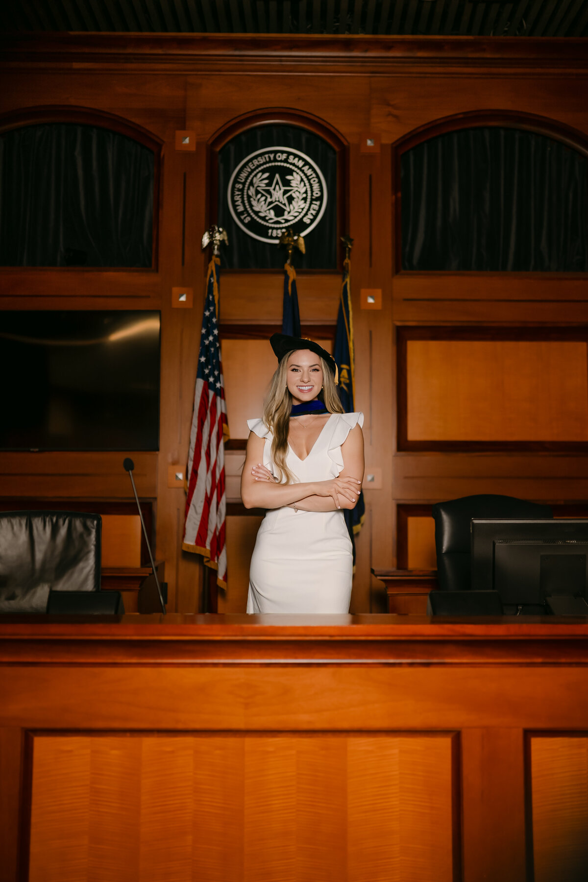 Abygail Banks Studios- San Antonio Graduation Photographer St. Marry's18