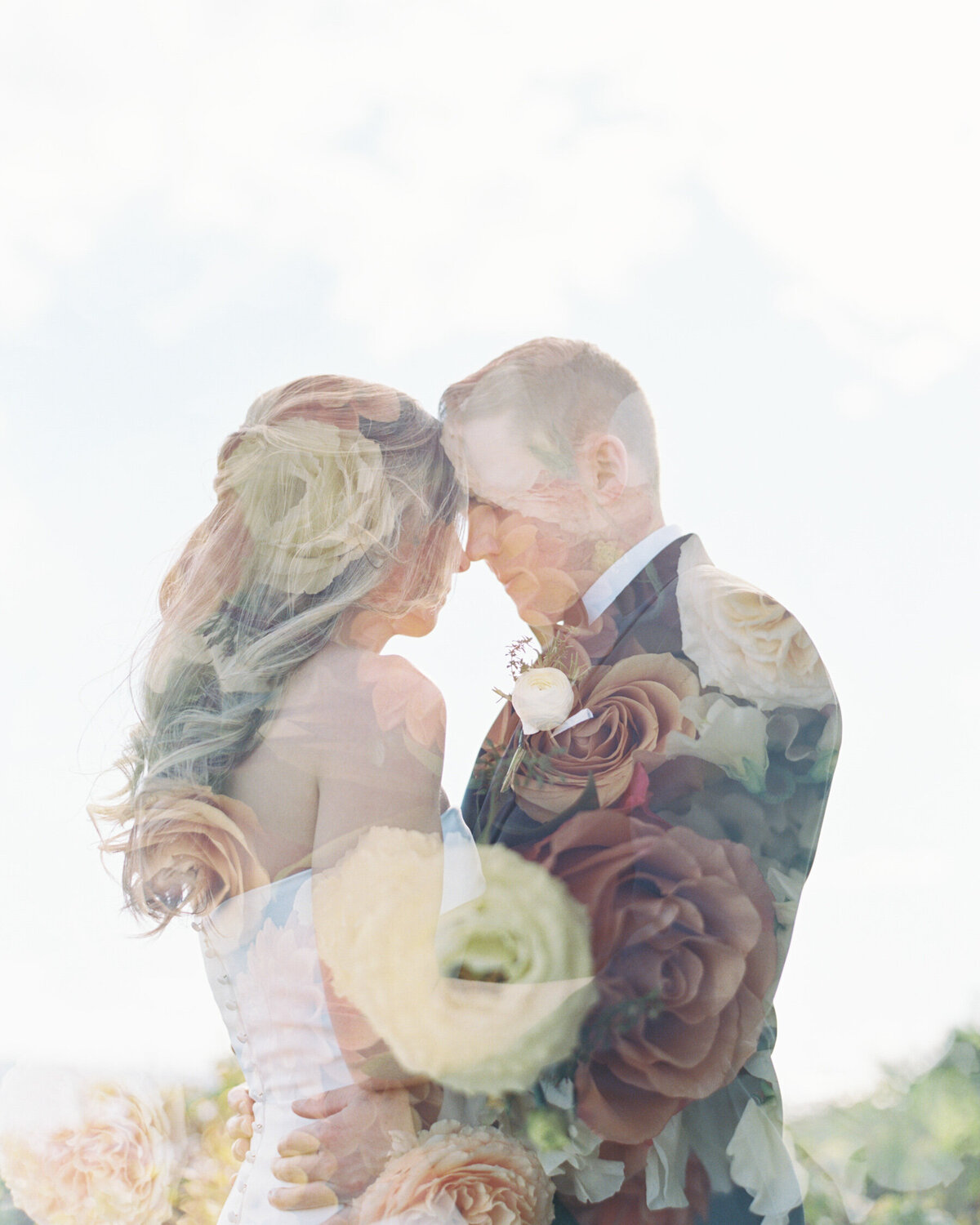 Emily March Photography Wilmington, North Carolina and Destination Wedding Engagement Photographer Heirloom Photography for Memorable Gatherings Light Airy Sentimental Imagery Images Weddings_Castle Hill Inn Wedding - 033