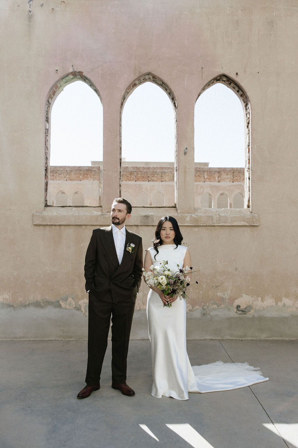 downtown-phoenix-wedding-bridal-style-portrait