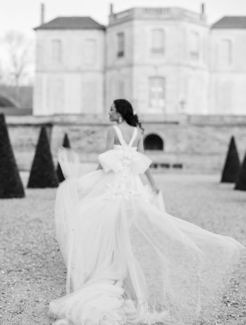 French chateau fairytale wedding in blush with a marchesa ombre bridal gown - Veronique Lorre luxury florist - Katie Trauffer Photography26