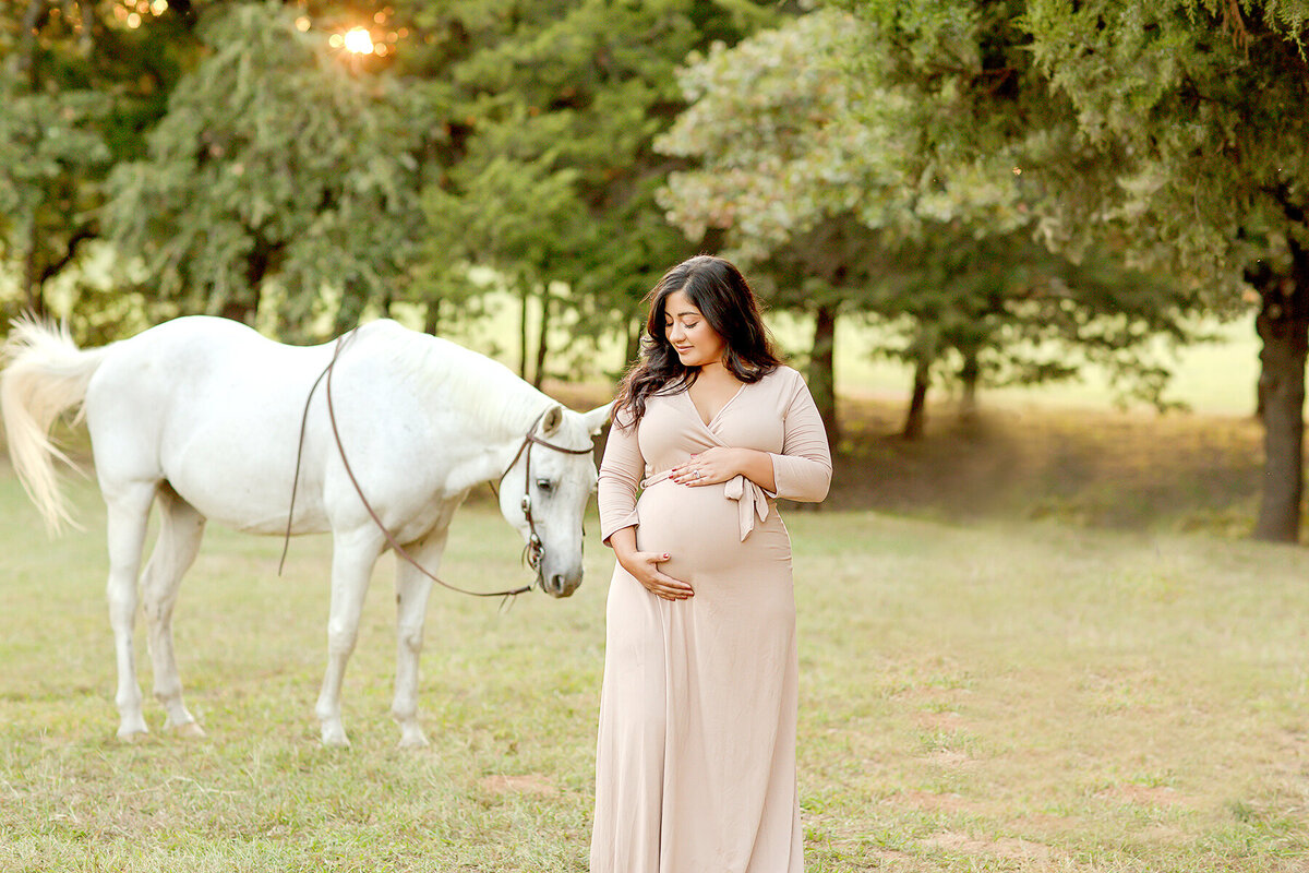 Jenny Havens Photography Dallas Texas Newborn Photographer Studio Motherhood Family Baby Custom Heirloom Imagery Light Airy Luxury JHP 10.11.20 42 WEB copy