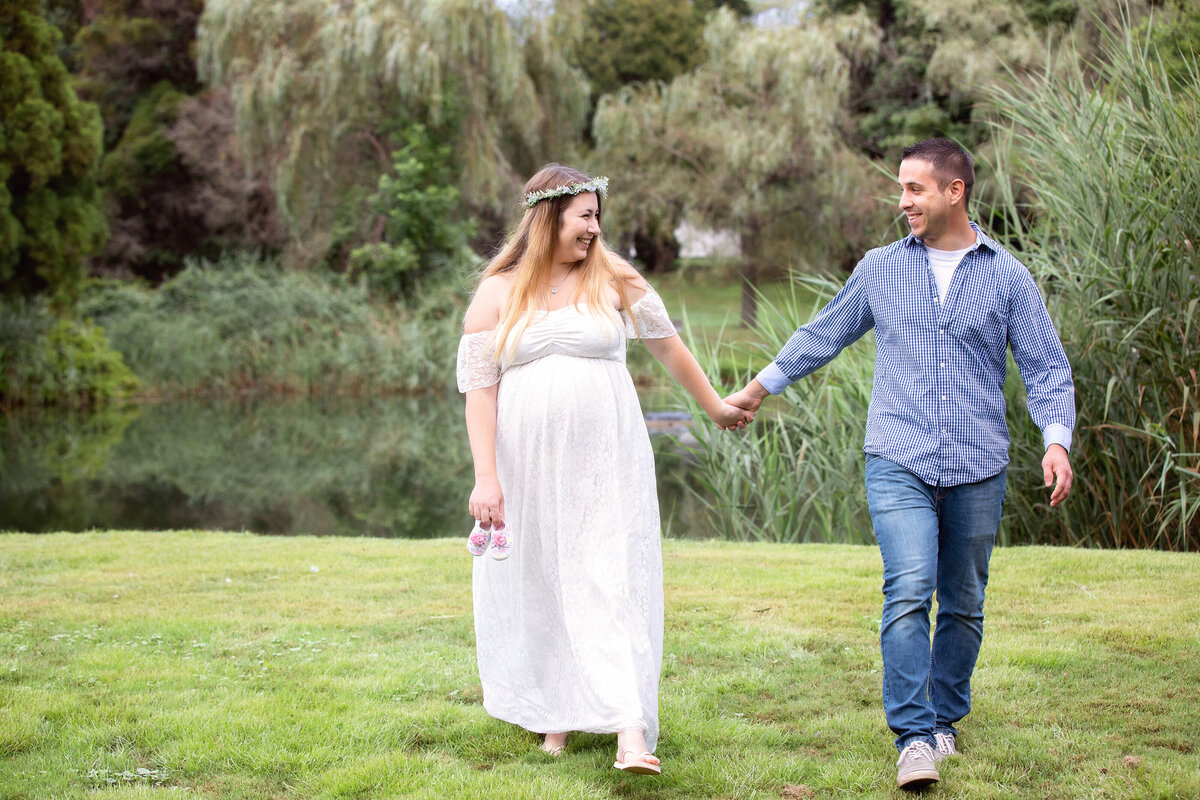 jeanboucherphotographymaternityportraitflowerfieldsuffolkcounty-55 copy 2