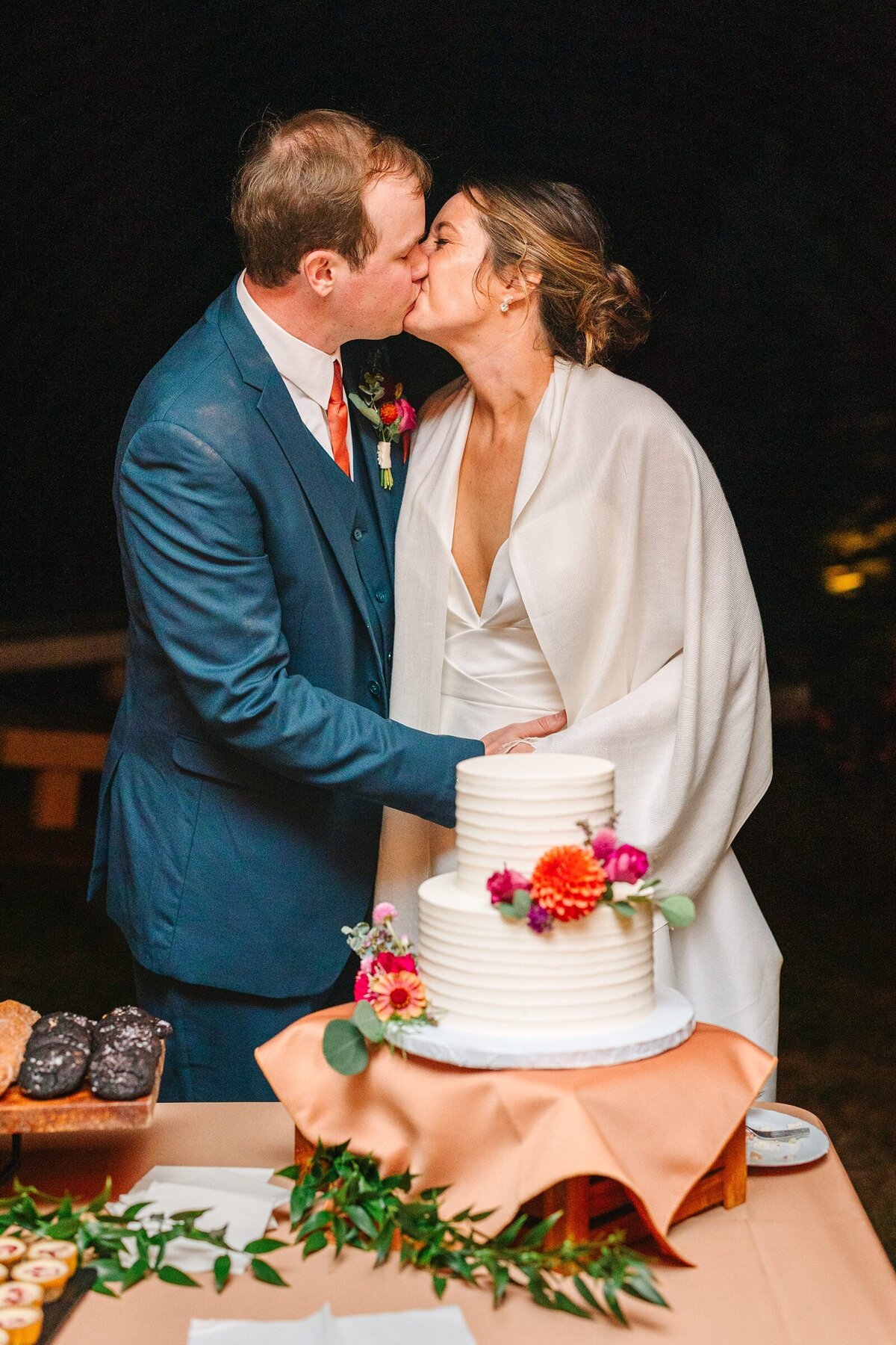 Live_Well_Farm_Colorful_Fall_Wedding_Harpswell_Maine_Photography_0101