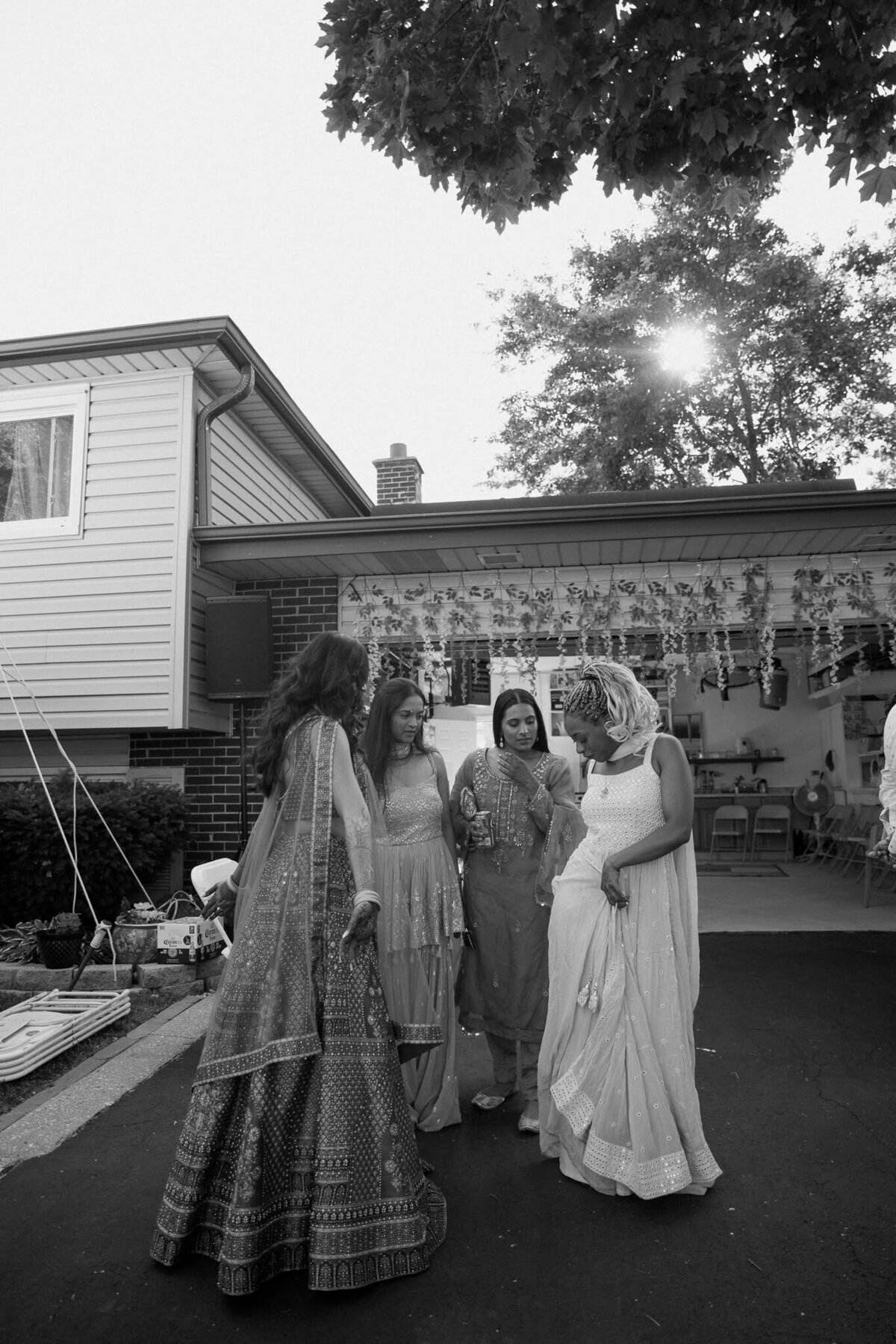 Nichole-Babiez-Photography-wedding-photographer-indian-wedding-photographer-mendhi-sangeet-baraat-luxury-chicago-illinois-marriott-schaumburg-31