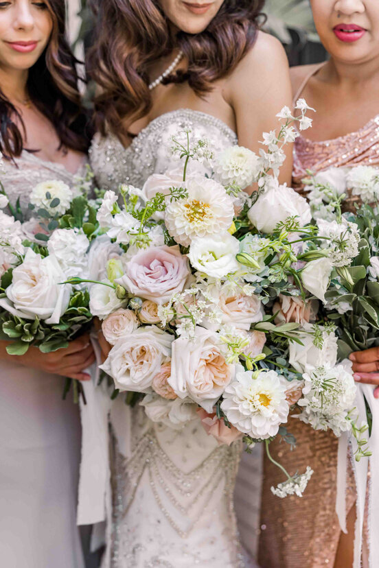 bride-and-bridemaids-pink-white-bouquets