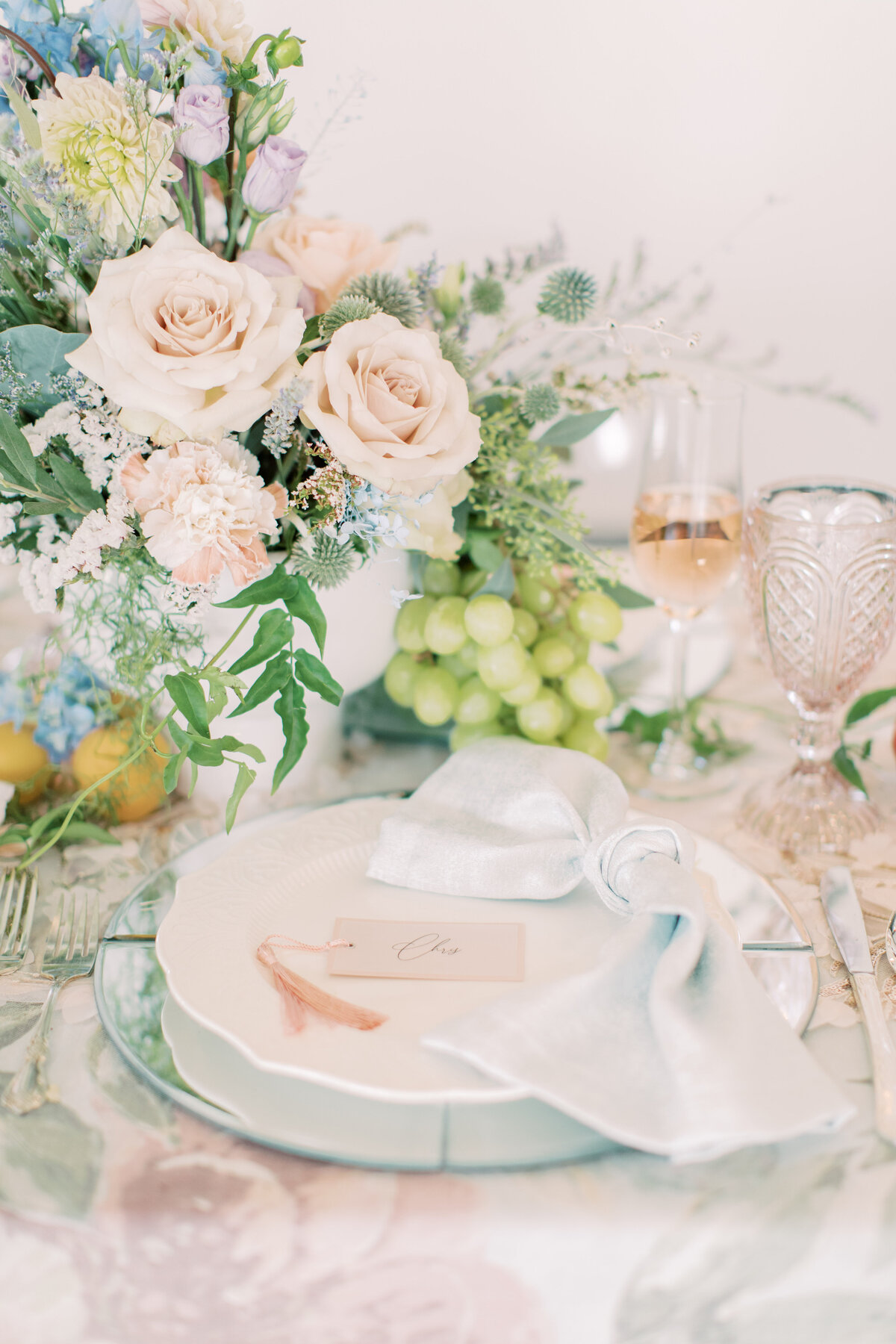 Inspiration for a dreamy tablescape for a light and airy wedding in Denver Colorado