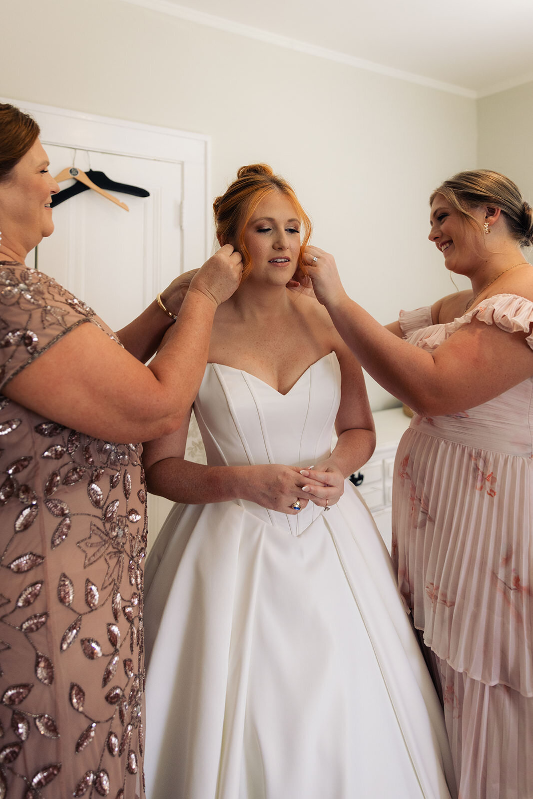 savannah-wedding-getting-ready-parents-home