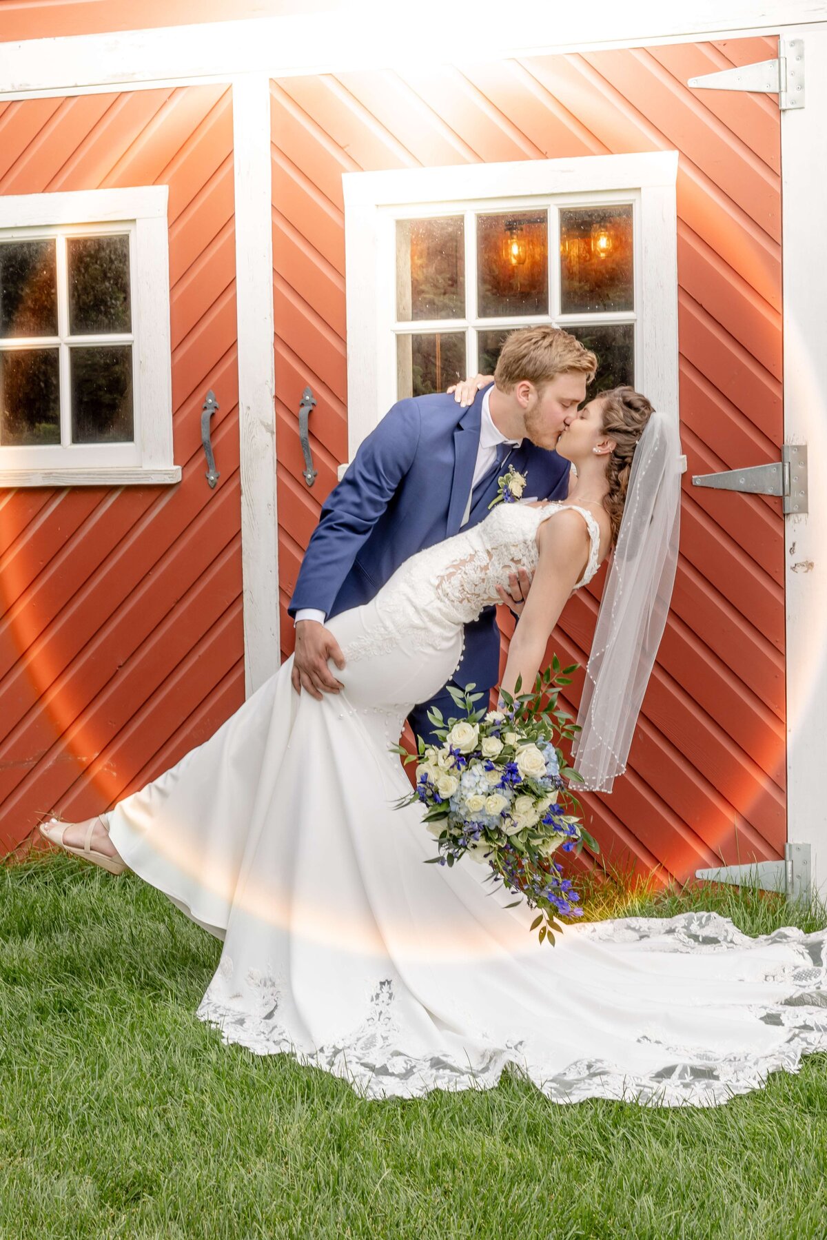 Sarah & Damian Wedding photo - DVX10899