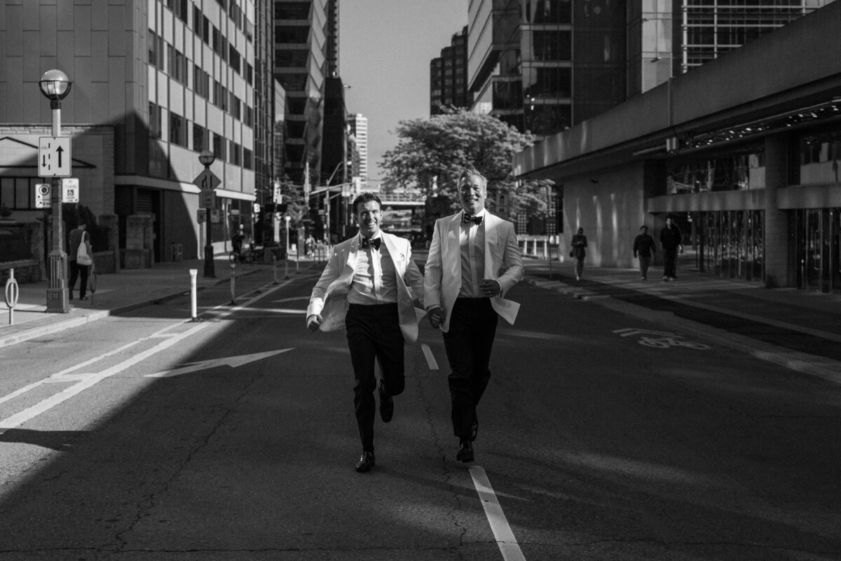 515-Shangri-La-Hotel-Toronto-Canada-Christopher-Edward-Wedding-36