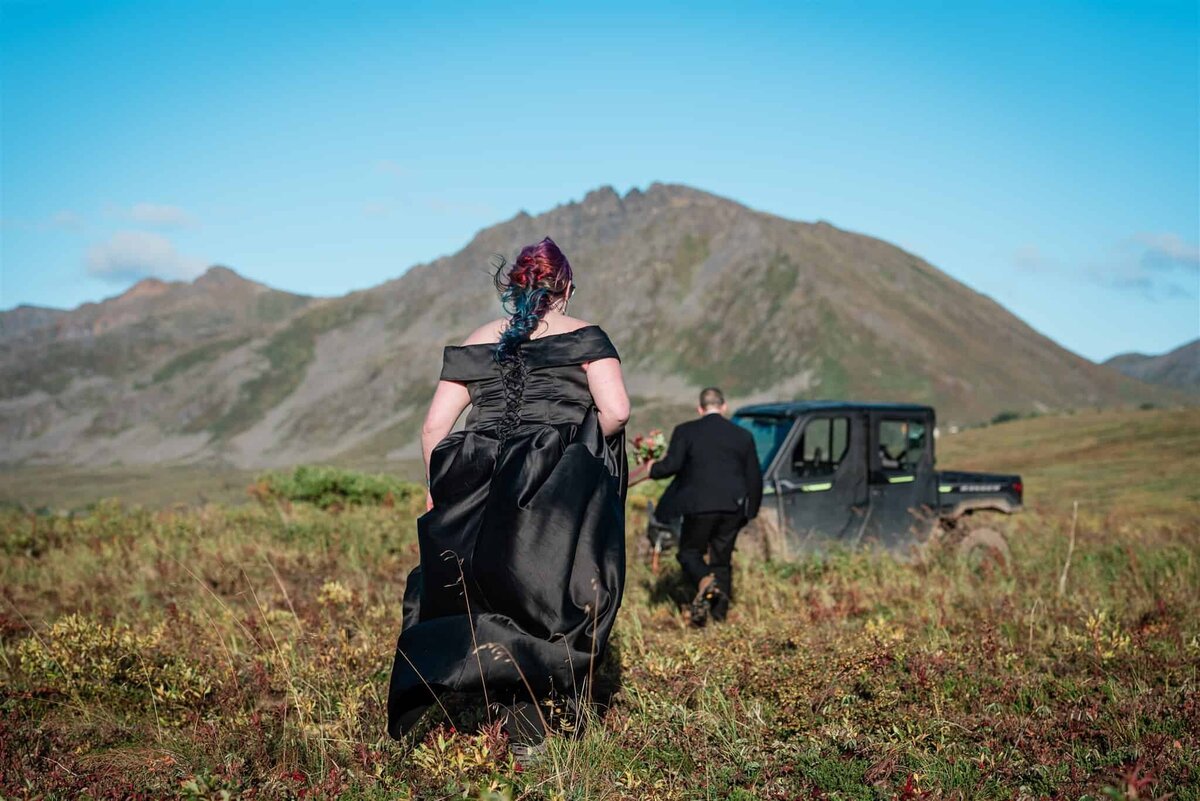 top-luxury-elopement-planner-for-destination-elopements-in-alaskaSoul-and-Sky-Weddings-Soul-and-Sky-Weddings 98