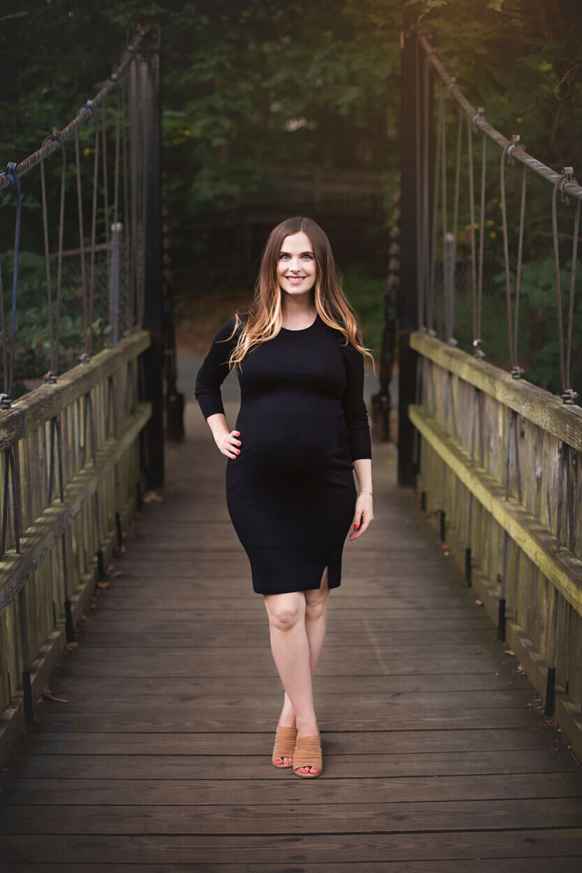 Places to take maternity photos in charlotte - freedom park (4)