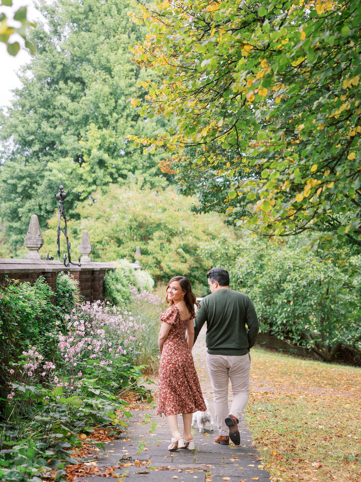 anne-troxel-pittsburgh-wedding-photography-mellon-park-engagement-photos-lgbtq-light-and-airy-2