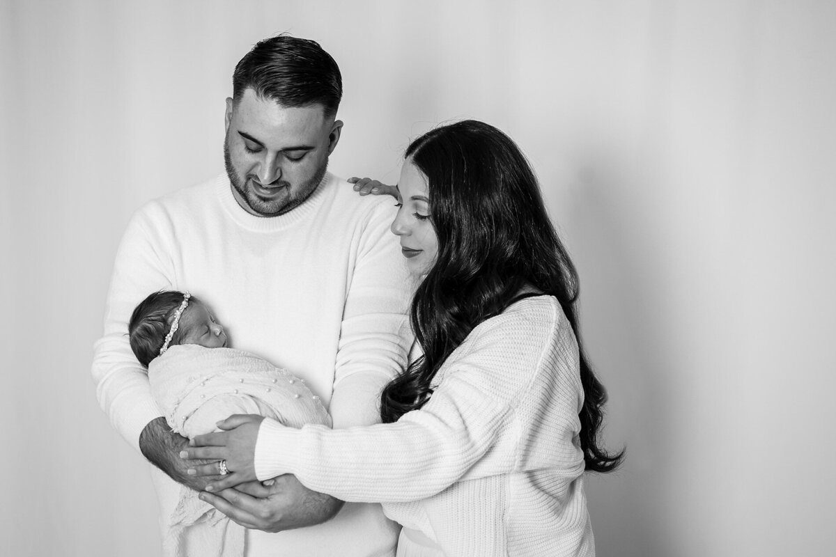 manuzza-newborn-photos-new-jersey-13