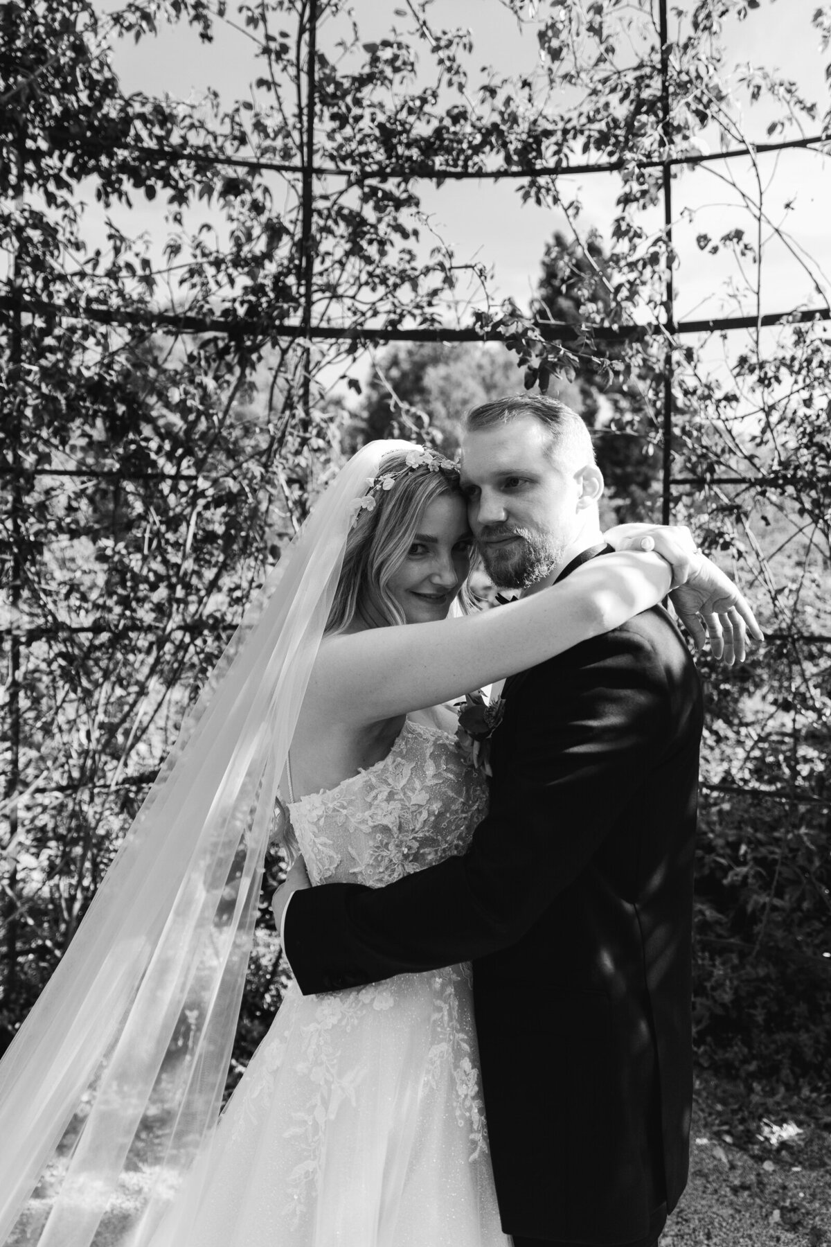 Victoria-Baker-Modern-Wedding-Photographer-Leeds-111