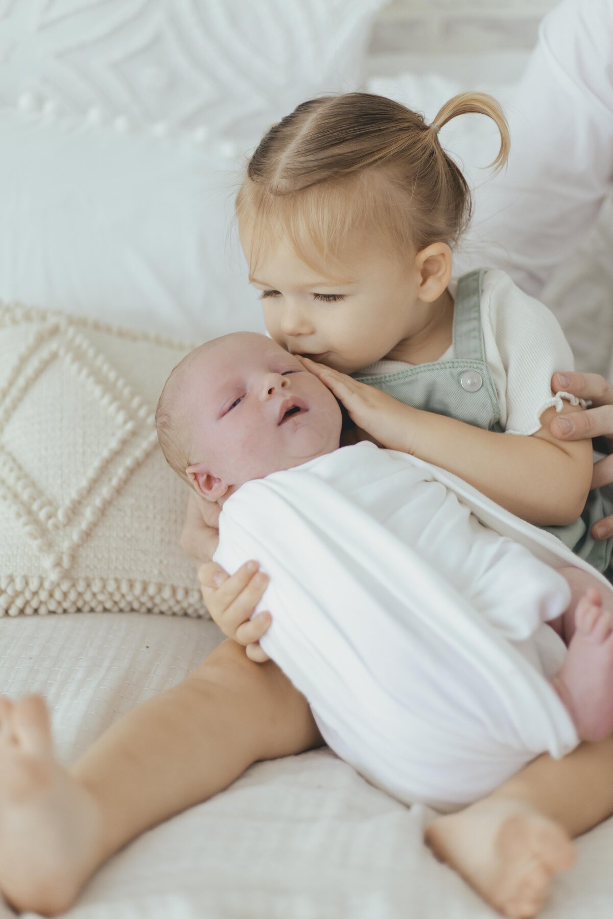 8U2A8967-omaha-newborn-photographer
