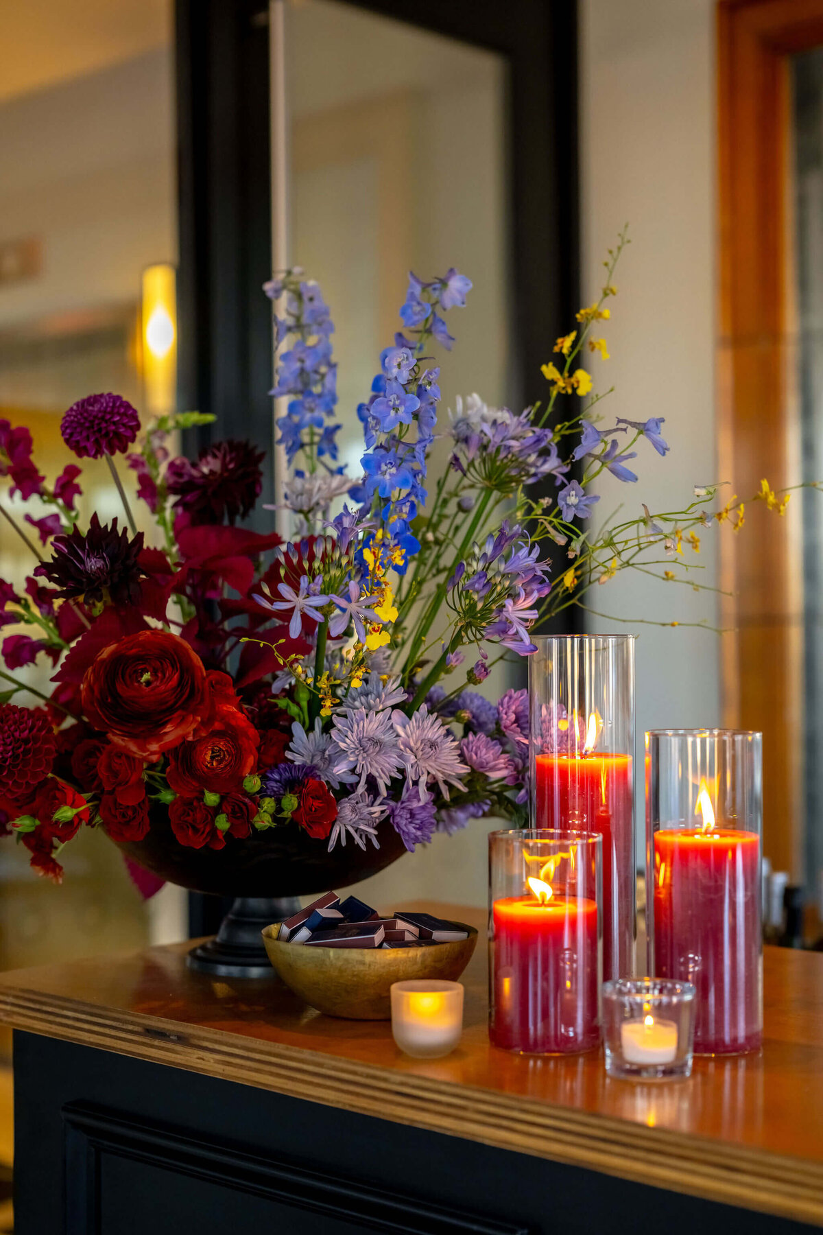 katie-hampton-chic-summer-wedding-inspiration-springvale-floral