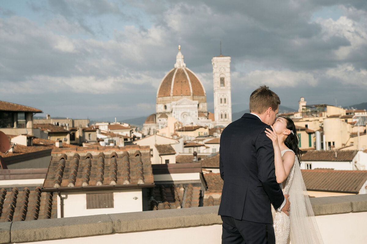 106-Hotel-Santa-Maria-Novella-Florence-Destination-Wedding-Italy-Cinematic-Editorial-Luxury-Fine-Art-Lisa-Vigliotta-Photography