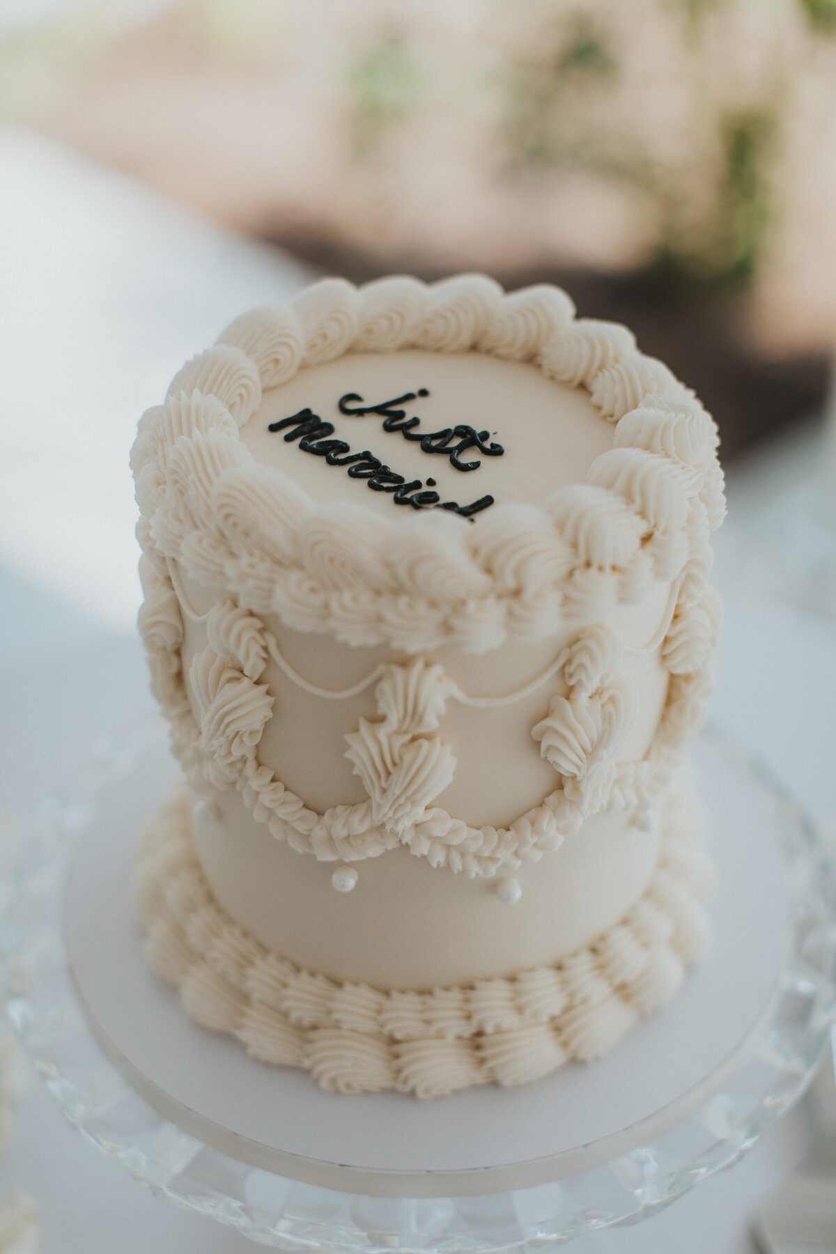 modern-wedding-cake