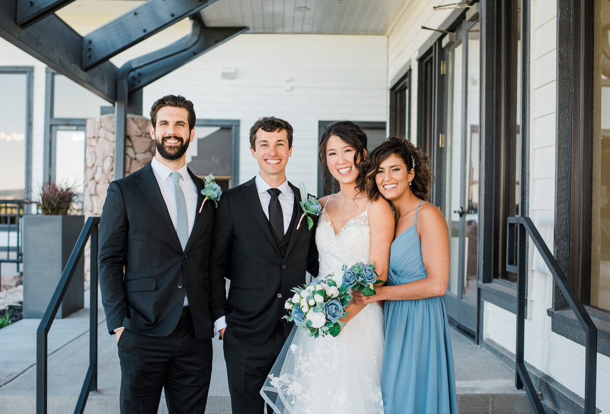 Wedding party portraits at The Oaks wedding venue