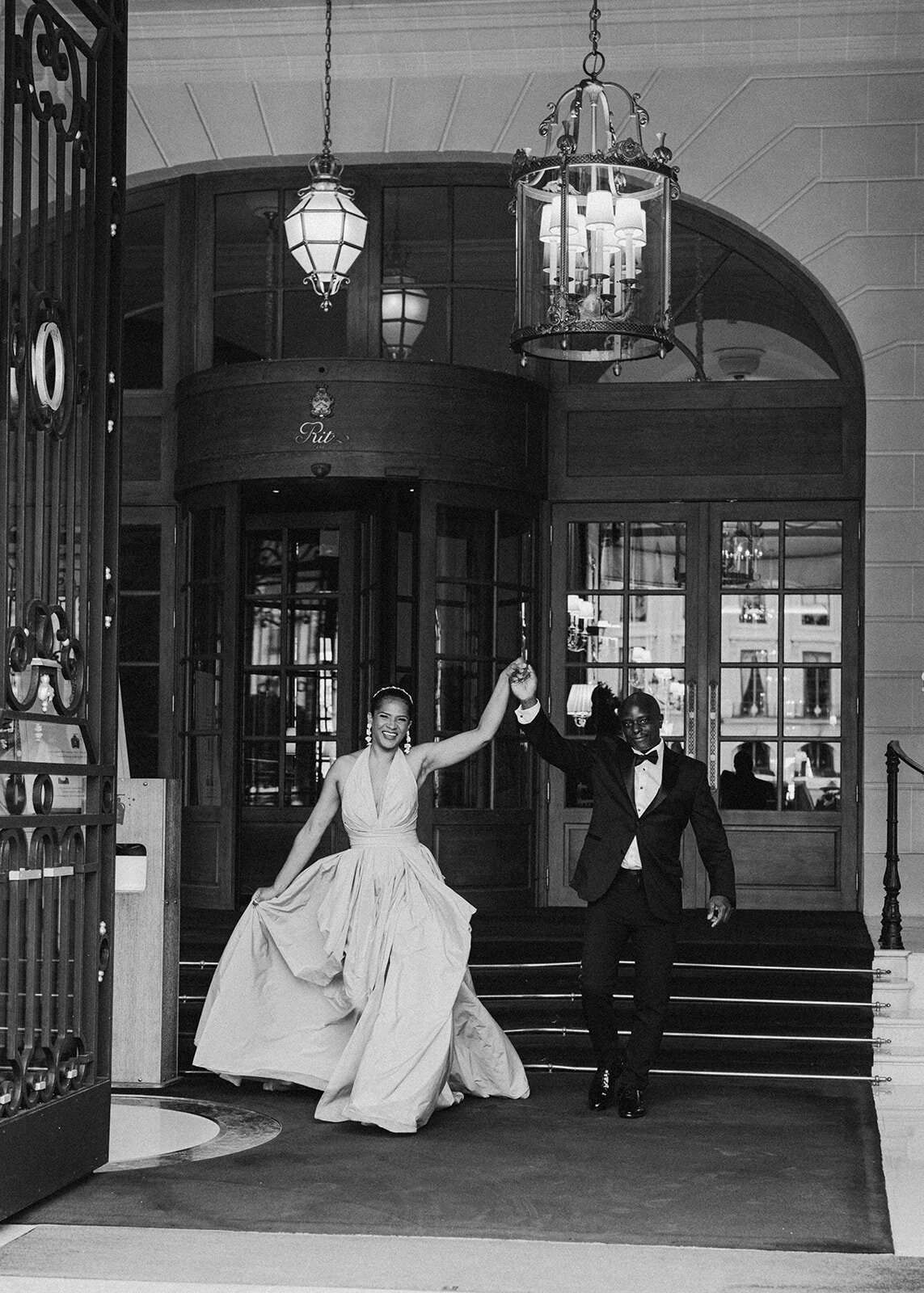 Luxury French American Wedding planner Paris Ritz Place Vendome fine art (319)