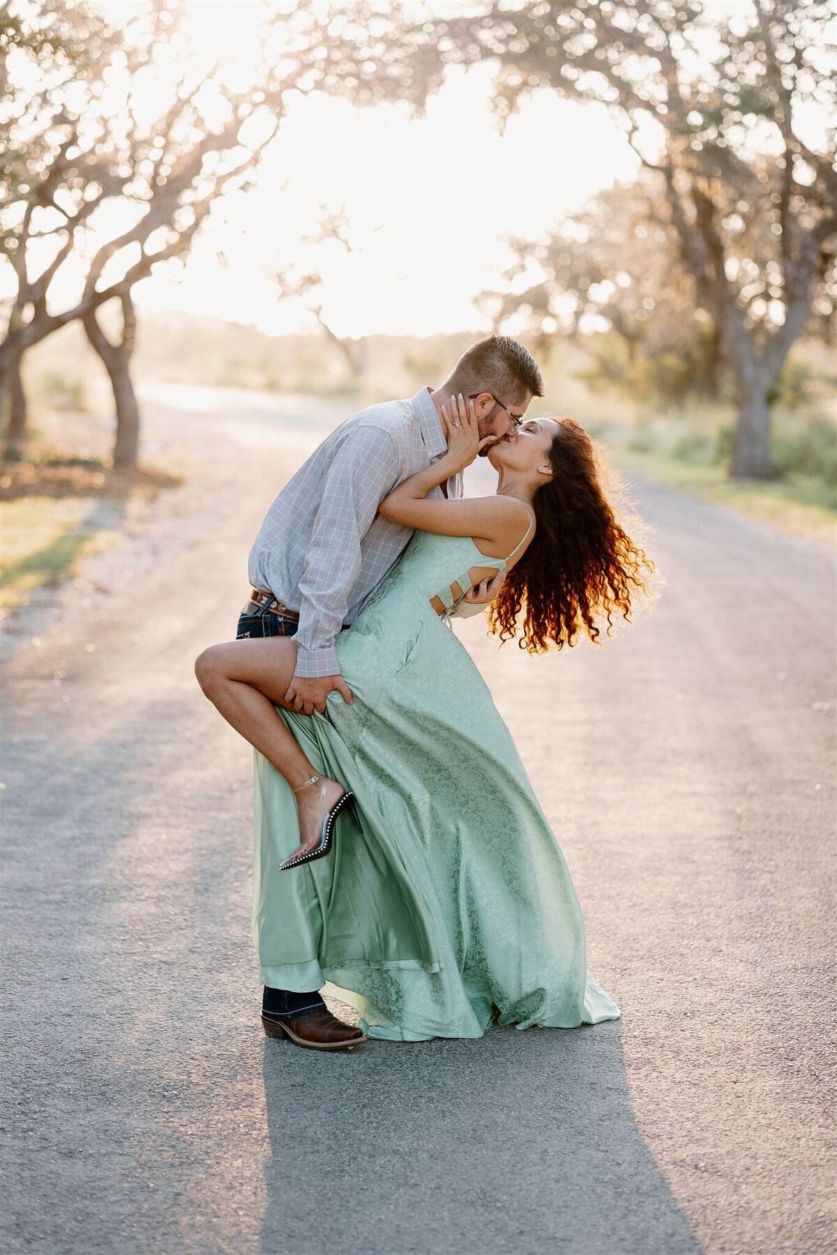 hill-country-engagement-session-leah-thomason-photography-3