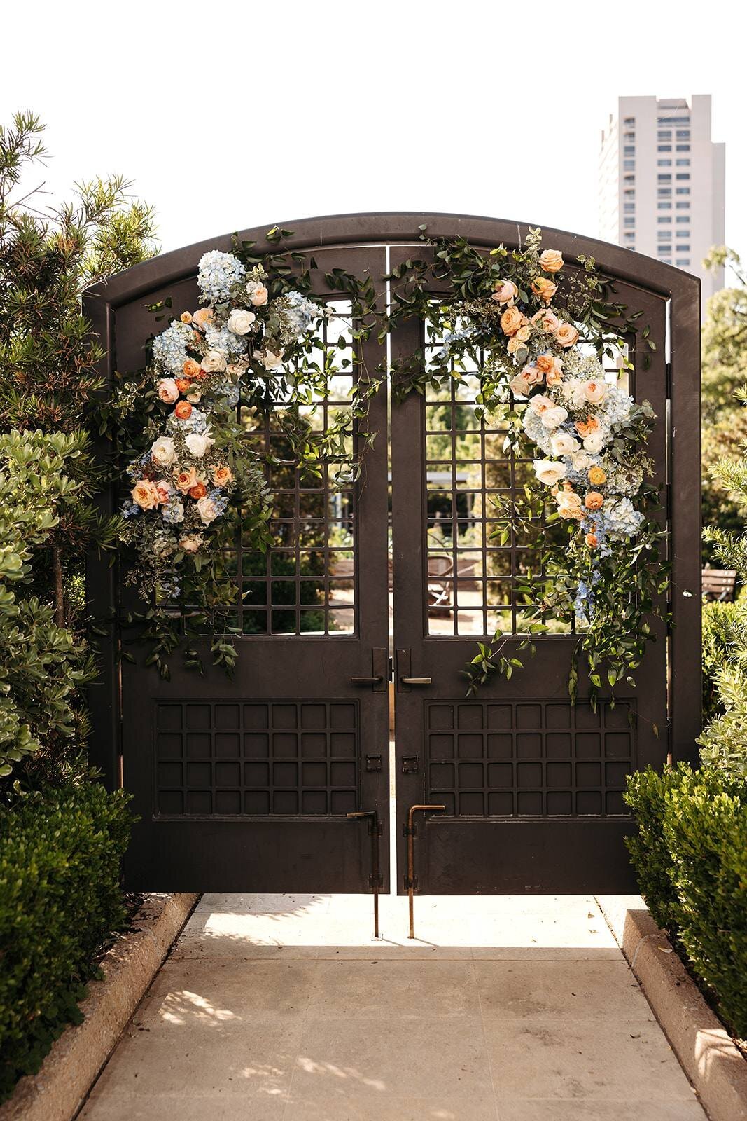 tent spring garden wedding - mcgovern centennial gardens - lillie jane designs08