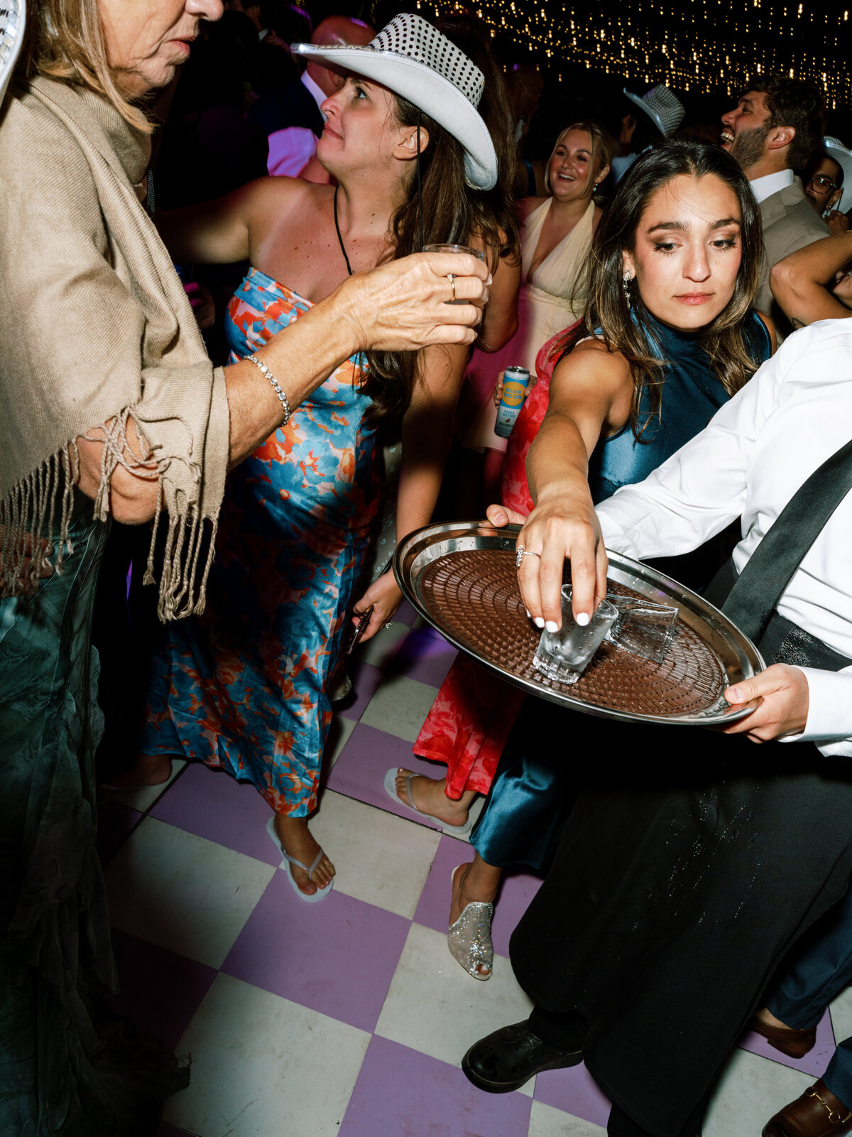 Sarah + Ainsley Filoli California Wedding Sneak Peeks Cassie Valente Photography 0088