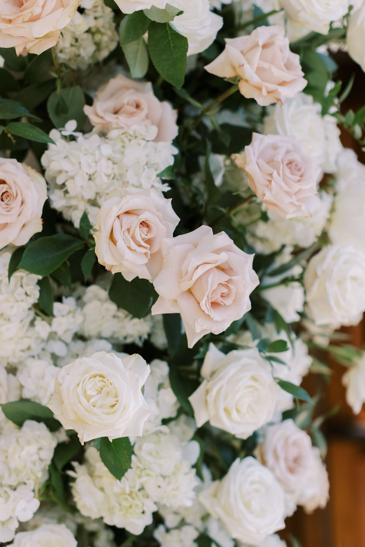 Malibu-Estate-Wedding_Malibu-Wedding_Southern-California-Wedding-Photographer_Lisa-Leanne-Photography_30