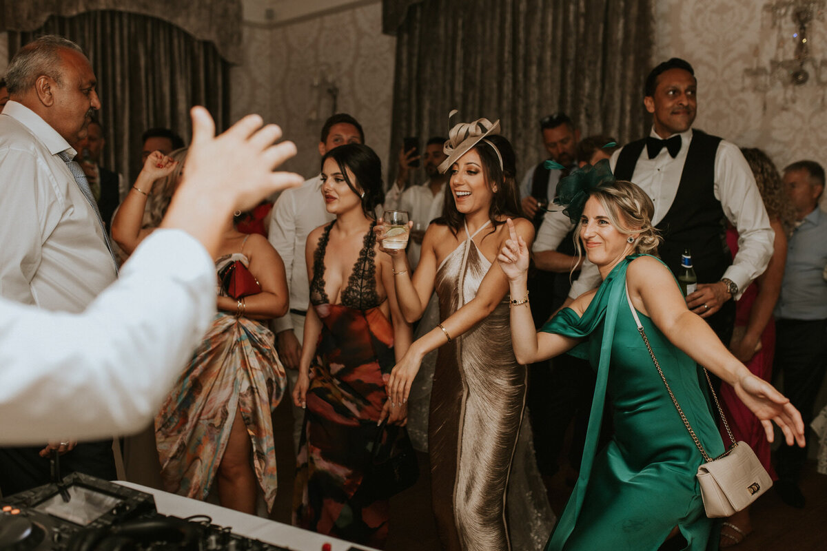 Sunnyandnicole_penncastle_lauradeanphotography_dorsetweddingphotographer-104