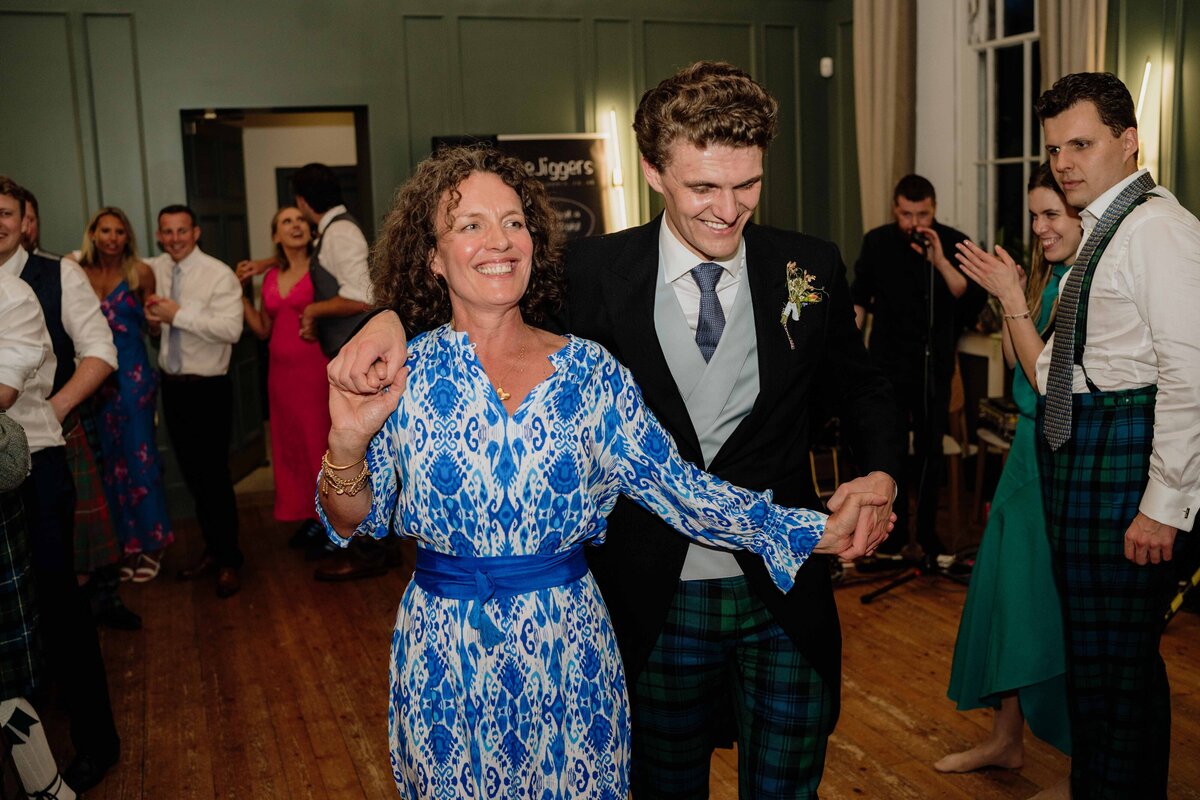 Royal Botanic Garden Edinburgh Wedding Photography by Aberdeen Wedding Photographer Scott Arlow -429