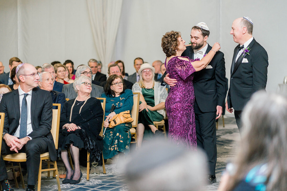 Eliana-Melmed-Photography-Chicago-LosAngeles-Jewish-WeddingPhotography-Chuppah-00059