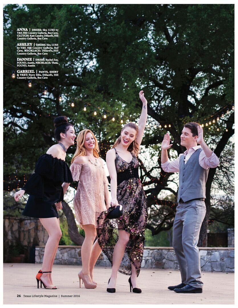Fashion-models-magazine-spread-wedding (1)