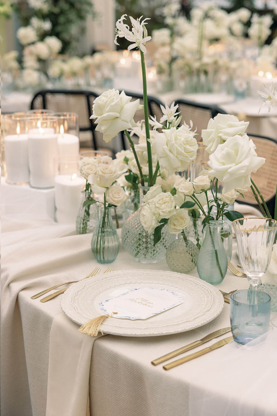 white wedding breakfast tablescape10