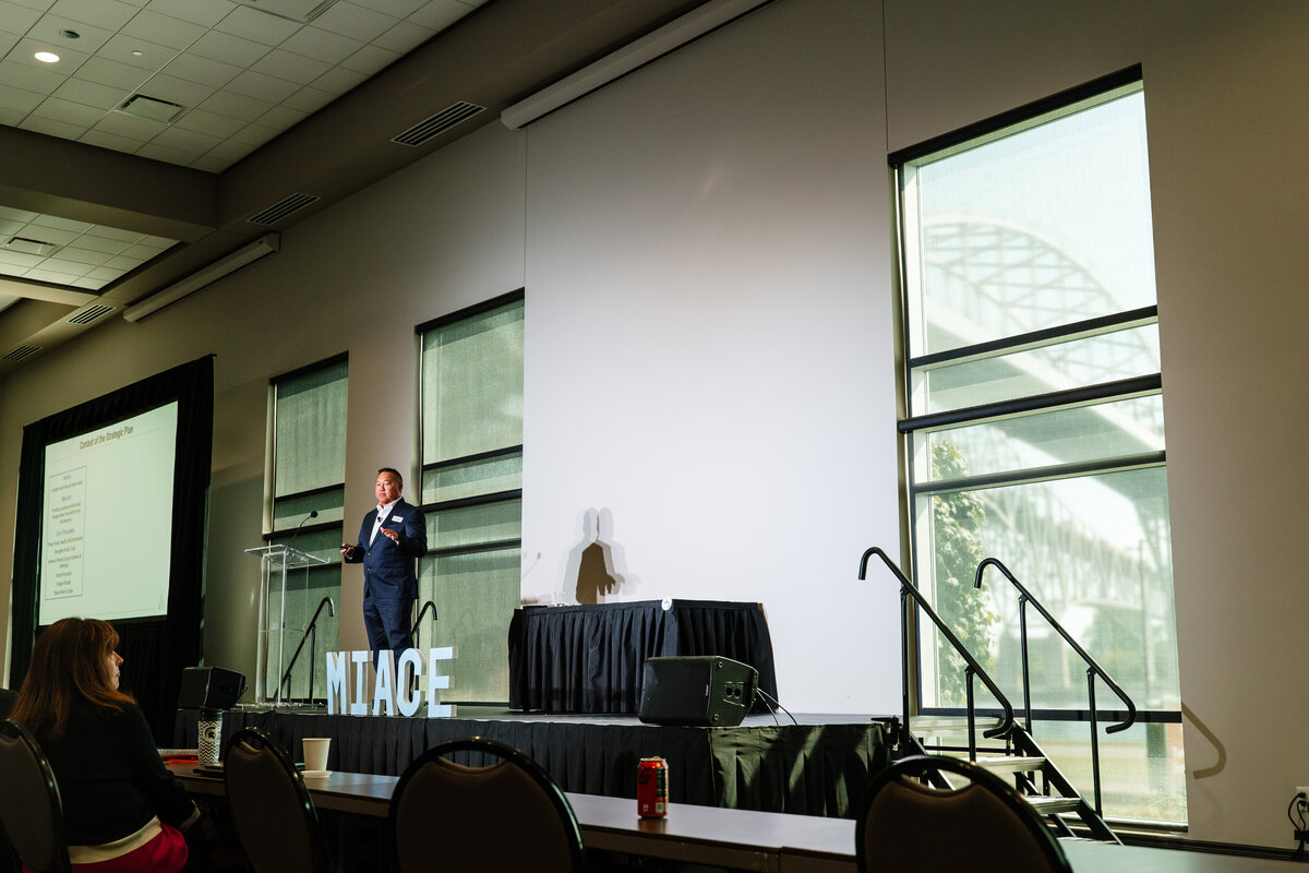 09.10 - Morning Sessions-184