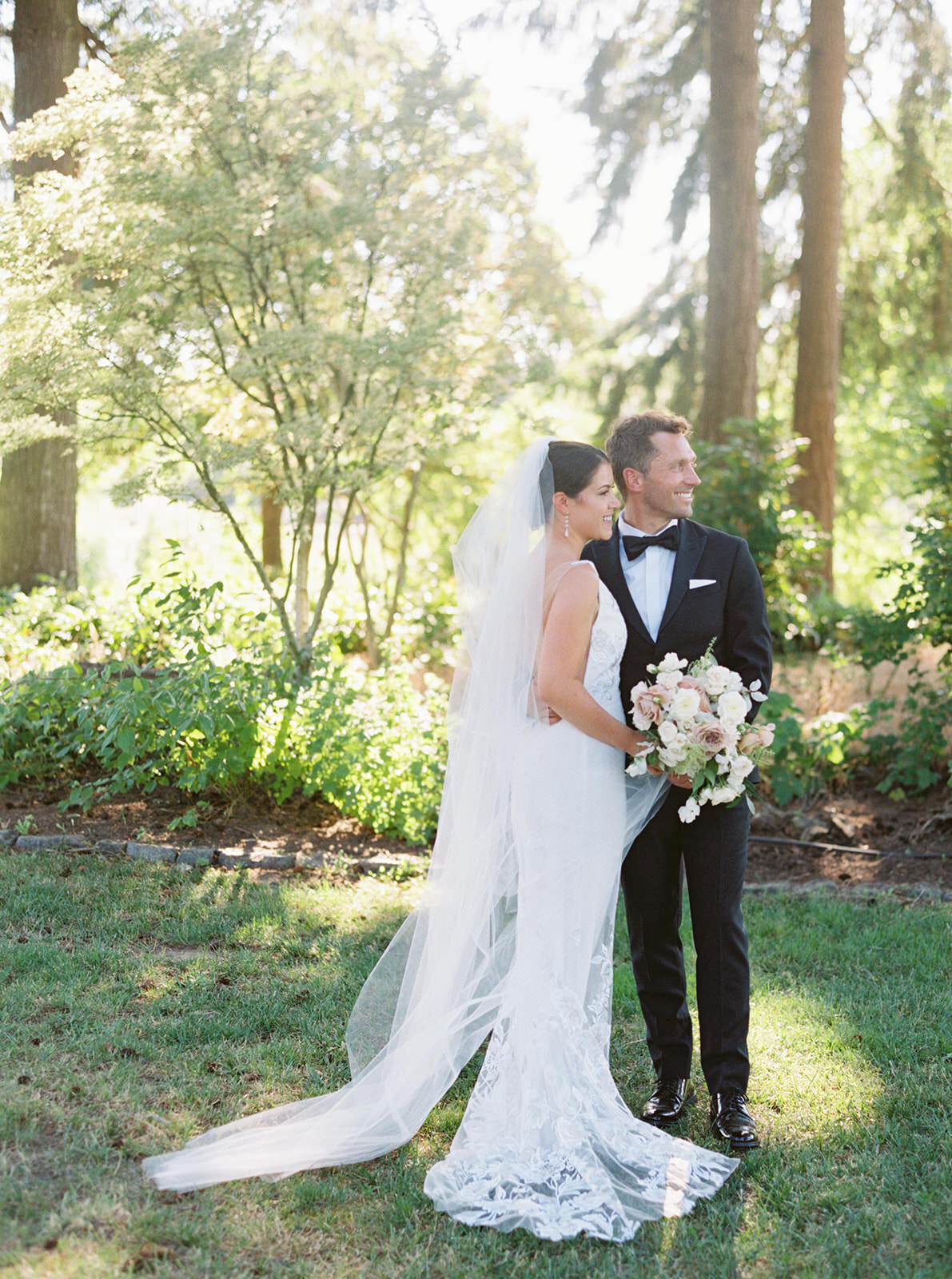 Carlos-Hernandez-Photography-Megan-Trevor-Wedding-Portland-Oregon-381