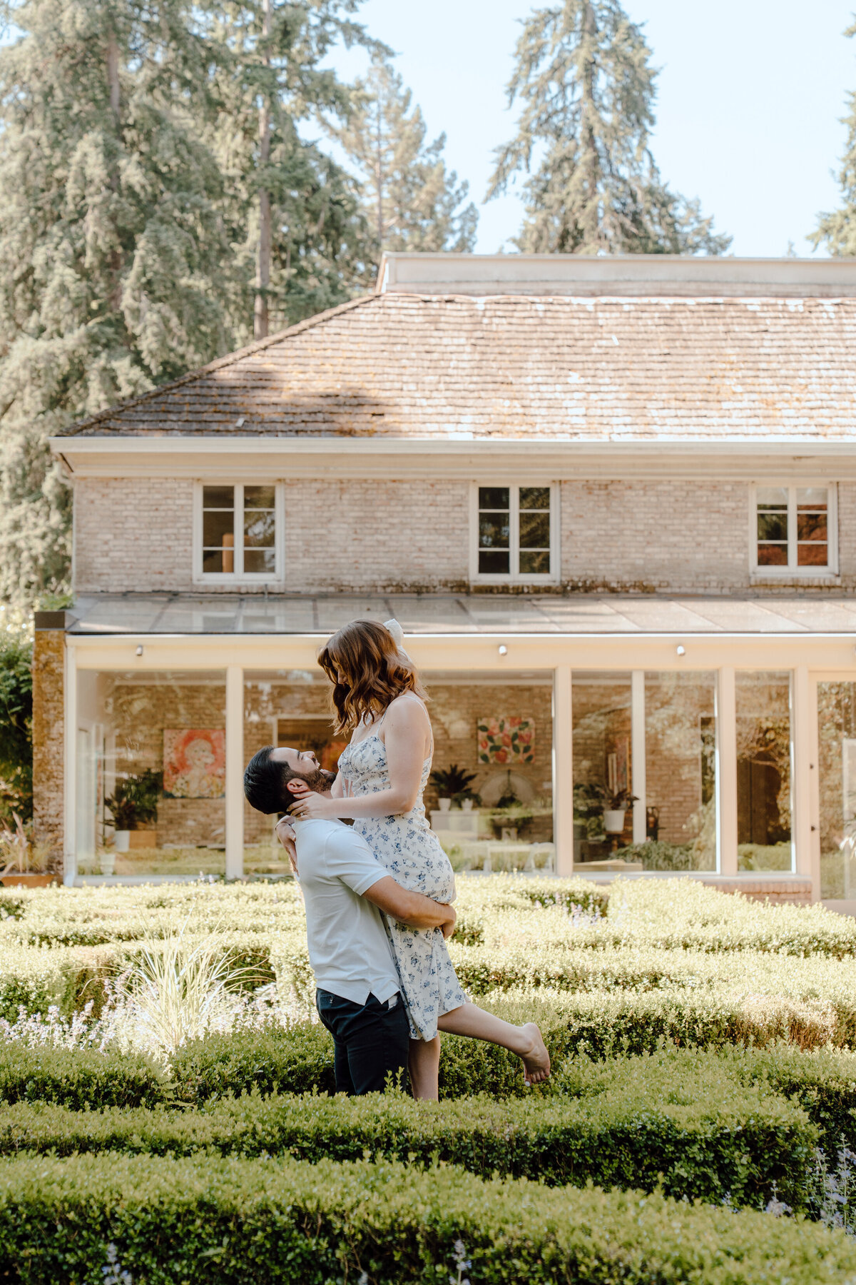 Lakewold-Gardens-Engagement-Session-83