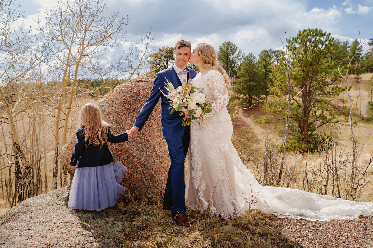 farish-recreation-colorado-mountain-spring-intimate-family-wedding-34
