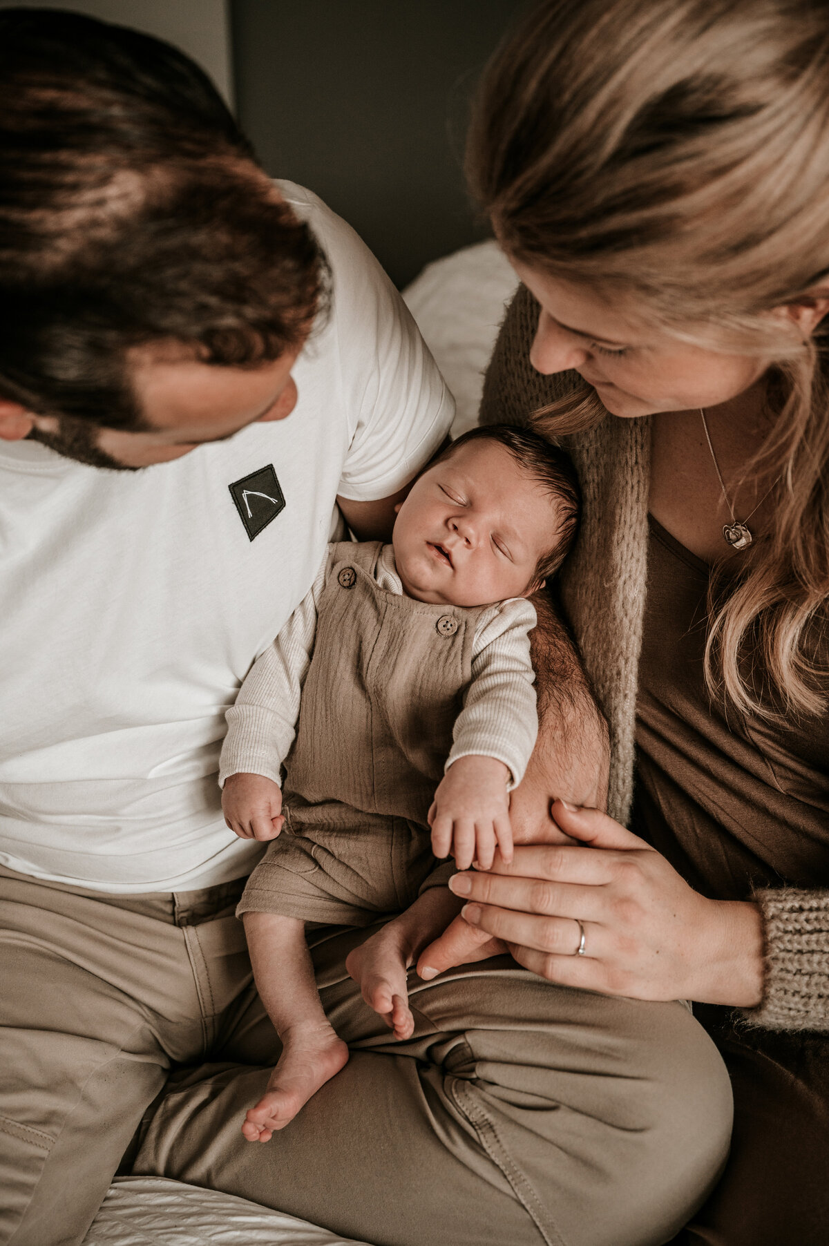 Jiscafotografie_newbornshoot-newbornfotograaf-lifestyleshoot-fotograafnijmegen-gezinsfotografie-20