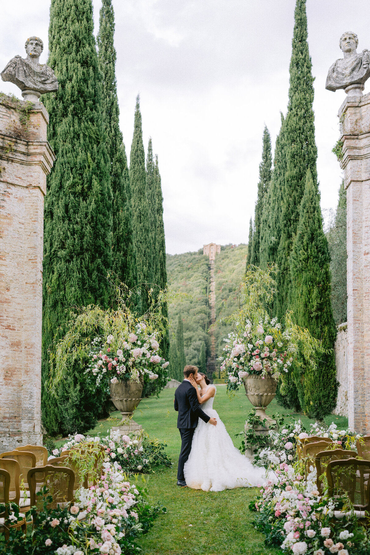 Villa Cetinale Wedding, Tuscany, Italy - Hunter Hennes Photography_0012