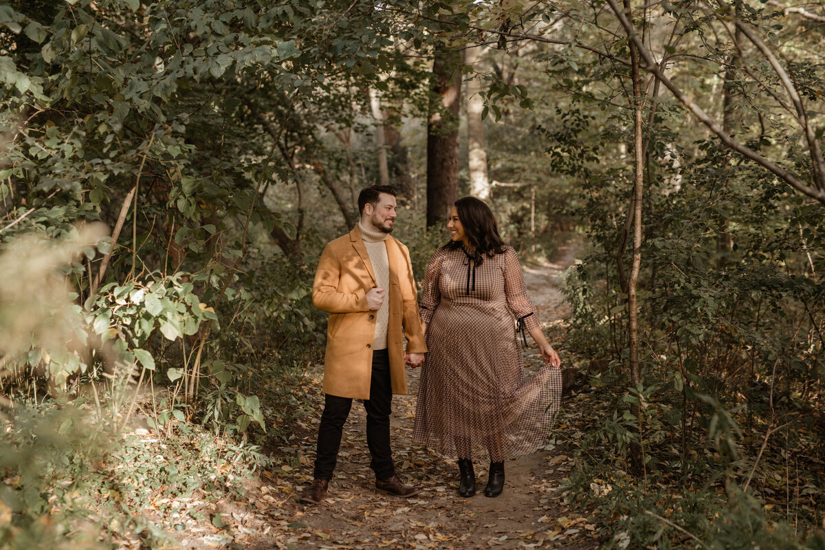 engagement-couple-session-intimate-outdoots-adventurous-high-park-halloween-spooky03