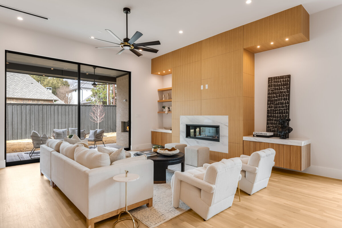 4015 Rochelle Dr-11