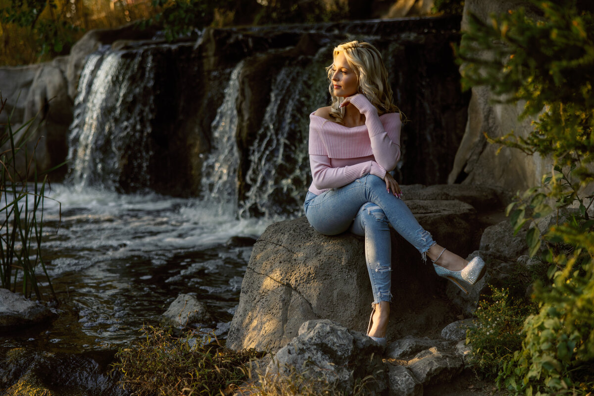 52-Lauren-Ashley-Studios-Senior-Session-Lake-Katherine