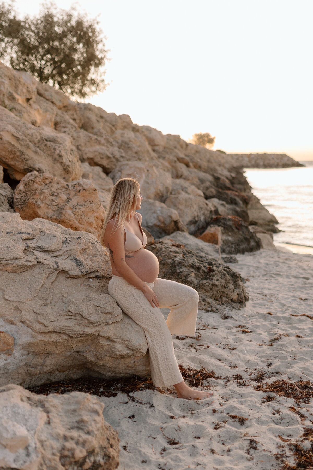 perth pregnancy and maternity photoshoot in nature-17