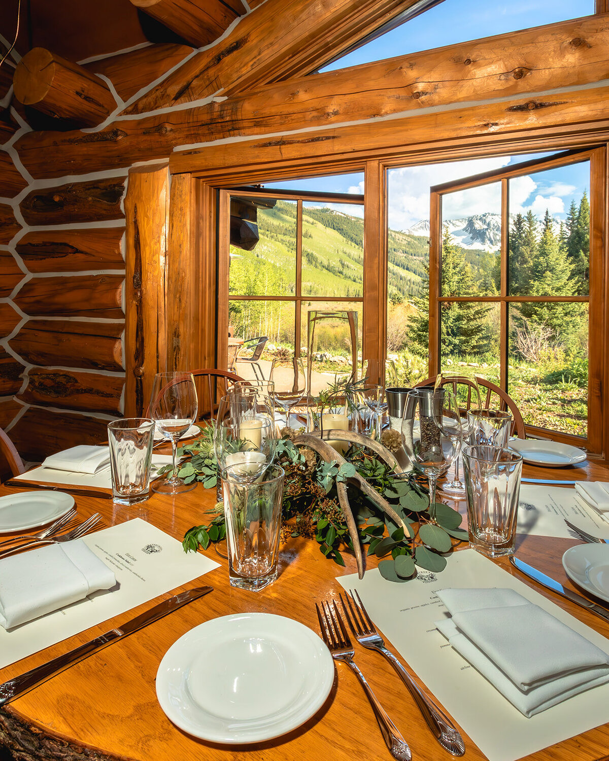 ConversantCapital_PineCreek_TableSetting_522A9368_websize